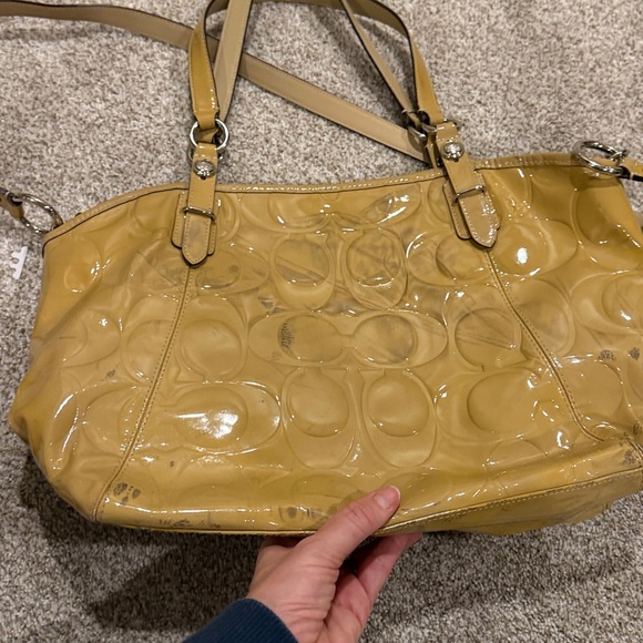 Coach Yellow Patent Signature Shoulder Bag - Picture 5 of 9